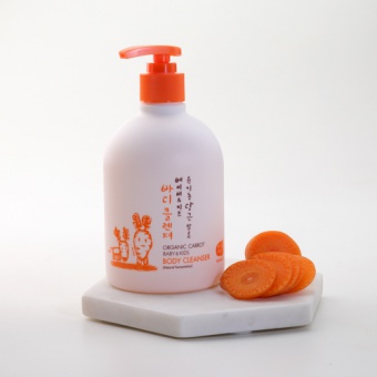 WHAMISA Naturalny żel do kąpieli dla niemowląt i dzieci Organic Carrot Baby&Kids Body Cleanser 500ml